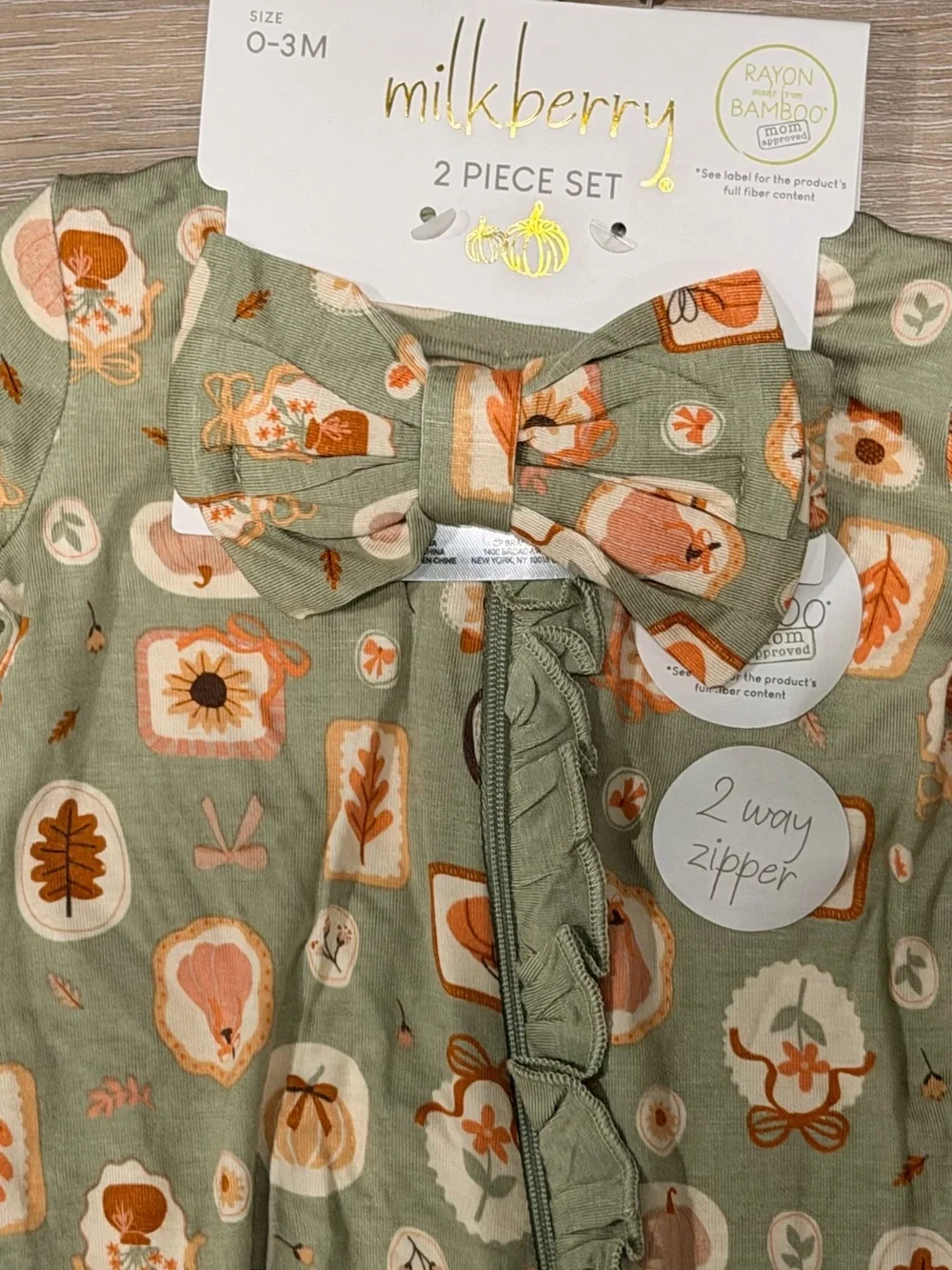 Milkberry size 0-3 months fall thanksgiving Halloween sleeper pajamas pumpkin